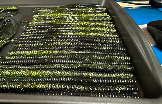 6” Round Worms 7.75” Mag Lizards